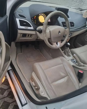 Renault Megane cena 15000 przebieg: 305000, rok produkcji 2009 z Pyskowice małe 106